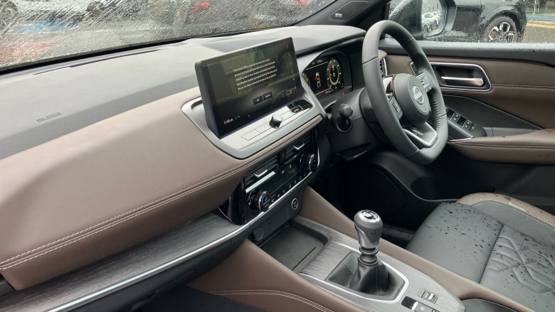 Nissan Qashqai 1.3 DiG-T MH Tekna 5dr Petrol Hatchback